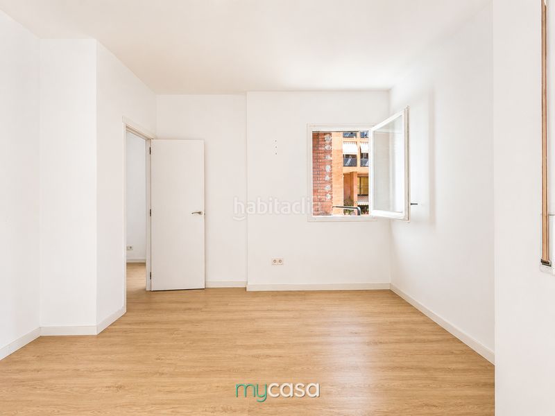 Foto 01de196e-57a1-4073-b907-4bd16ddc1296. Local comercial a Trinitat Nova Barcelona