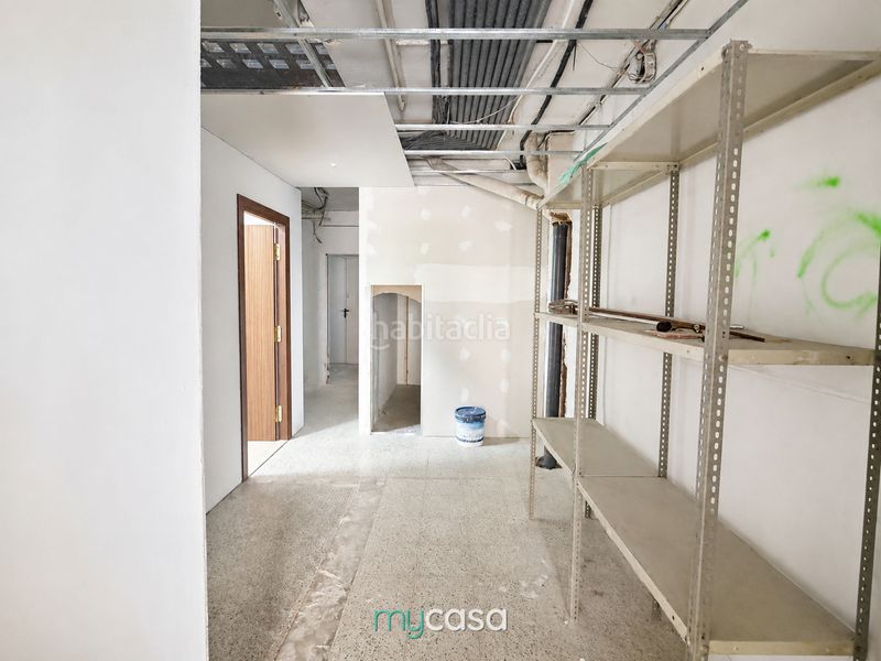 Foto 42f3d9e6-bf44-447e-a7e5-a6eec9f89bc2. Local comercial a Trinitat Nova Barcelona