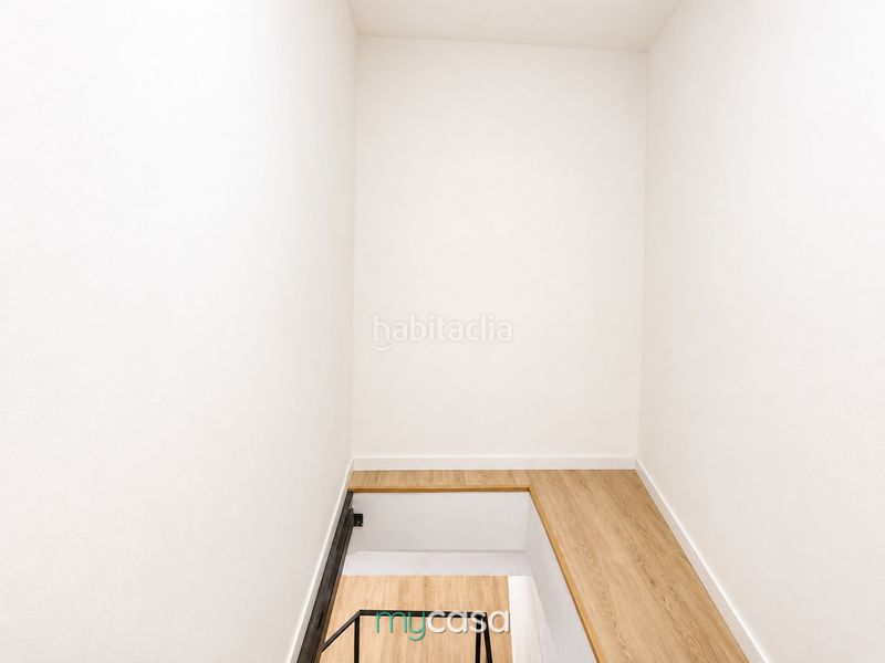 Foto 50a29362-7d4d-4bee-8903-74dc810eceb3. Local comercial a Trinitat Nova Barcelona