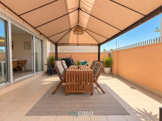 Appartement  Carrer de la mar jònica. Tu terraza junto al mediterráneo · 54 m² · piscina · 2 parkings