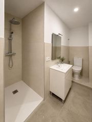 Loft  Carrer ample. ¡totalmente reformado en llefià! espacio diáfano, amplio y muy l