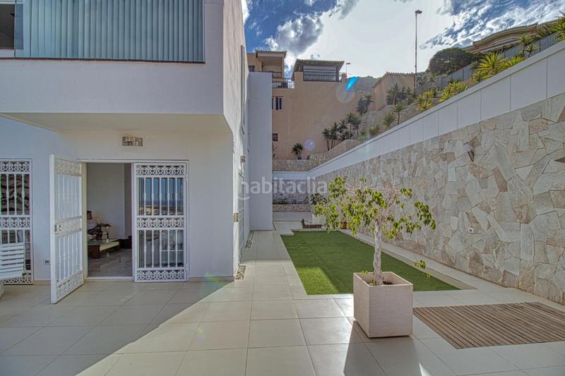 Foto bf9a0396-6ca4-406f-b604-398e8f21164c. Casa amb aparcament a Torviscas Centro y Alto Adeje