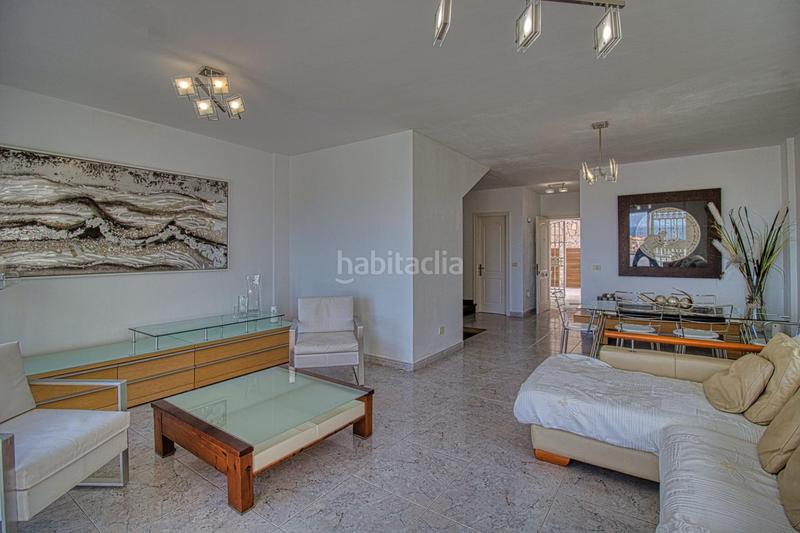 Foto fa0f4885-d74b-4a23-849d-7a625e2a9a59. Casa amb aparcament a Torviscas Centro y Alto Adeje