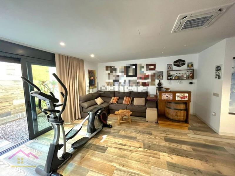 Foto 440b0549-d687-4d41-95e1-93962f948071. Chalet en gran via tarrega monteblanco 73 chalet en venta . en Castellón de la Plana