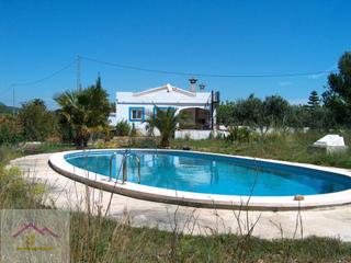Masia a Poligono 12 parcela 131 s/n. Casa de campo con terreno
