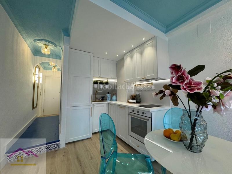 Foto 319e4dd1-9121-4a96-beec-92d34c67ad96. Piso en avenida la marina 7 duplex en venta reformado en Oropesa del Mar
