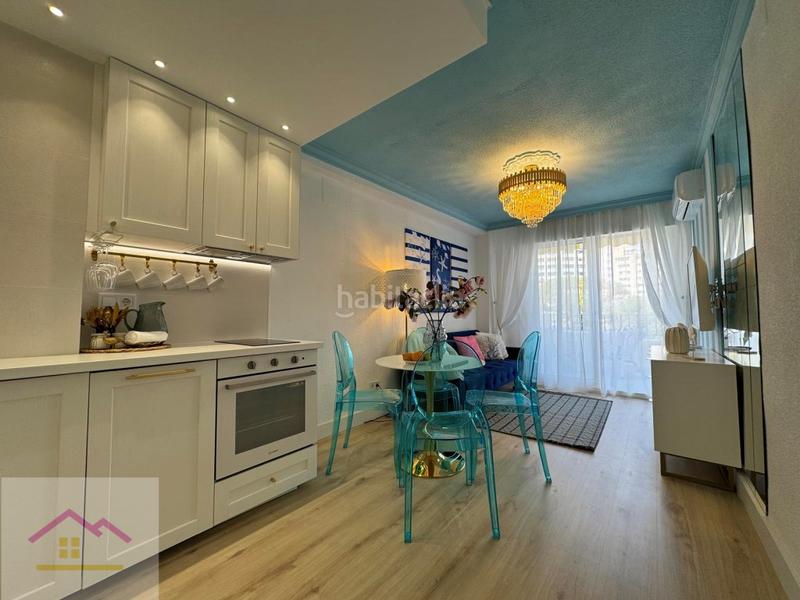 Foto 727a3d64-1250-49cc-827d-06db5c5307a2. Piso en avenida la marina 7 duplex en venta reformado en Oropesa del Mar