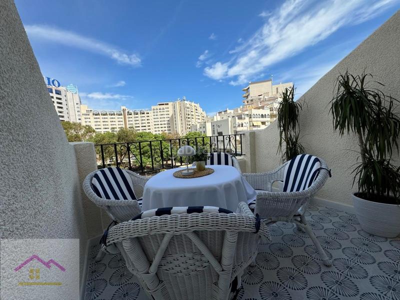 Foto 9d64d94b-de27-4fae-b0cd-3fa77f6162e7. Piso en avenida la marina 7 duplex en venta reformado en Oropesa del Mar
