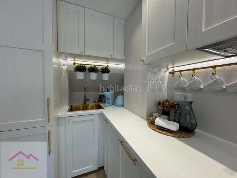 Foto 9ec874db-0117-4da6-a316-2c981a62eca0. Piso en avenida la marina 7 duplex en venta reformado en Oropesa del Mar