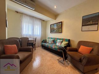 Flat in Calle san vicente 23. Luminosidad y comodidad en el corazón de alcalá de chivert!