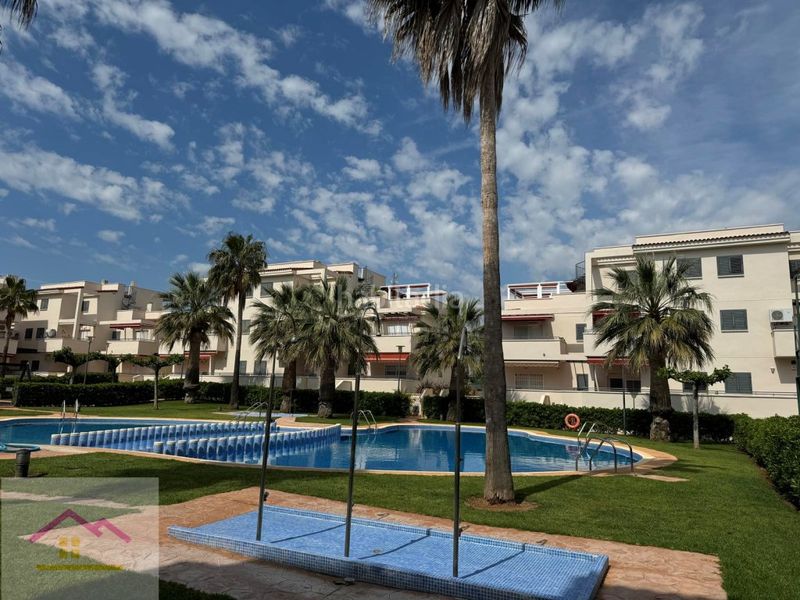 Foto 85a701f6-80a4-477a-b05a-a997057cf709. Àtic amb aparcament piscina a Alcossebre