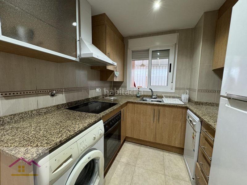 Foto 5239da60-375d-479f-b7d9-ce4d63d561f9. Planta baja en avenida central 34 piso planta baja edificio torremar en Oropesa del Mar
