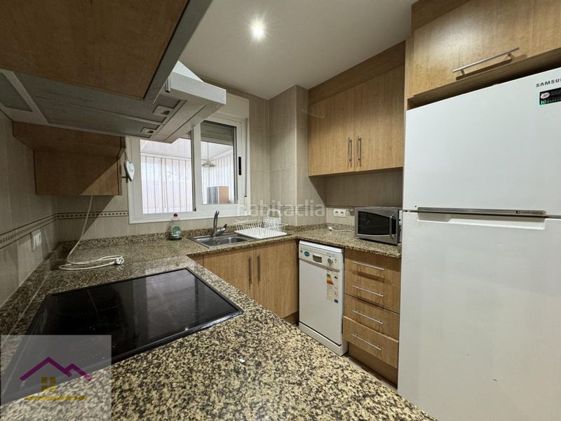 Foto b75dbb50-4a3c-4068-b997-1401131487ce. Planta baja en avenida central 34 piso planta baja edificio torremar en Oropesa del Mar