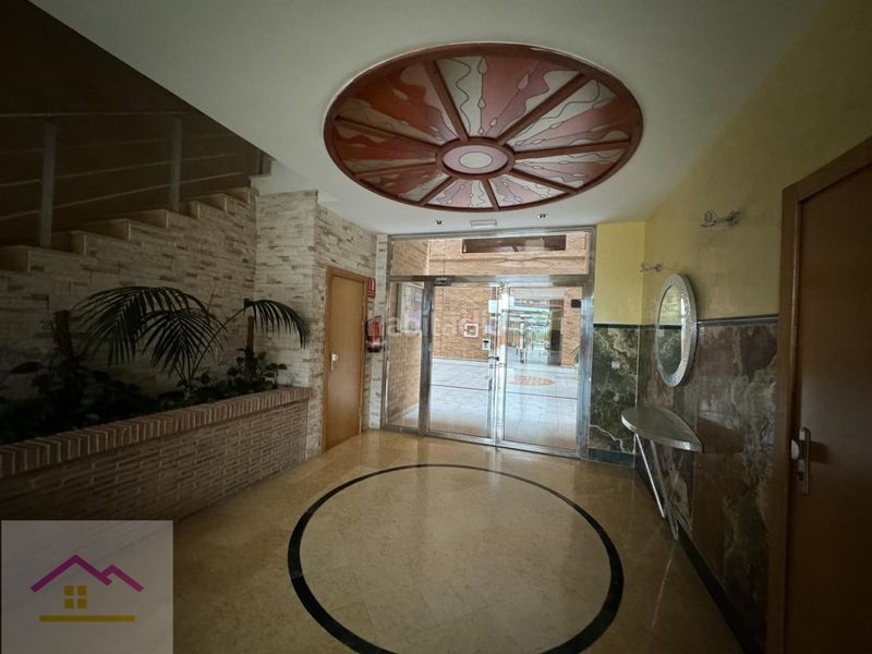 Foto ed77ec77-9e8b-4bbe-bc4c-03bad4377511. Planta baja en avenida central 34 piso planta baja edificio torremar en Oropesa del Mar