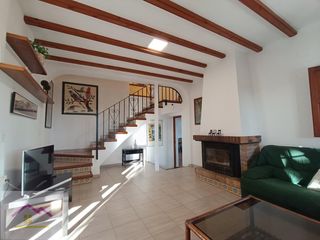Masia  Calle poligono 13 s/n. Chalet independiente con terreno y piscina privada
