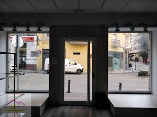 Local Comercial a Avenida Castilla La Mancha 6