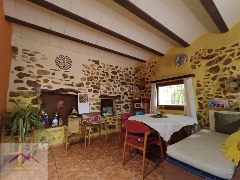 Foto 595ff800-7fed-4f63-b1c3-80fe93168824. Masia amb aparcament piscina a Vall d´Alba