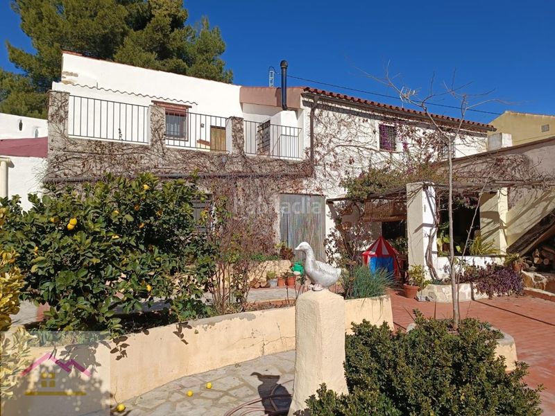 Foto cc7ae429-20fe-4cd5-ae46-71e58850fe4c. Masia amb aparcament piscina a Vall d´Alba