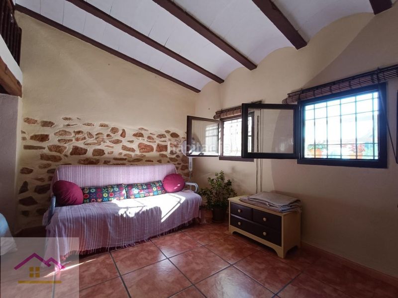 Foto d779869d-7247-479b-bb19-d1742f84e4a5. Masia amb aparcament piscina a Vall d´Alba