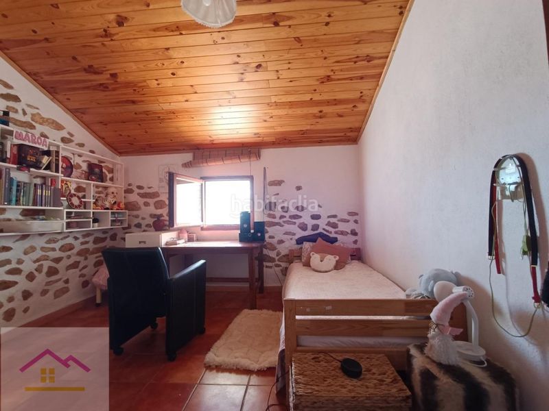 Foto fe1a9cab-2f14-4a7b-b6ed-cc81c9ecd0e1. Masia amb aparcament piscina a Vall d´Alba