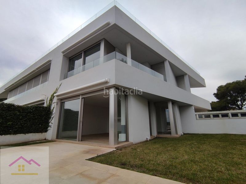 Foto 2bf30bc0-e4cd-4159-9d8d-aa689536649a. Towny house in calle l'altall 51 in Alcossebre