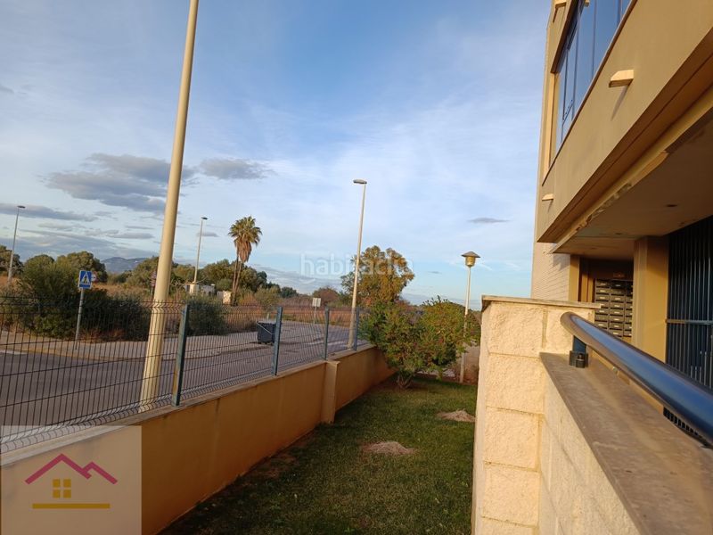 Foto 3bc18ae9-4dac-4f66-8cd5-37442e1a918a. Planta baja en calle garbi 4 piso planta baja con una terraza de 54 metros en Torreblanca