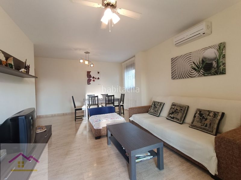 Foto 59a98242-9300-4c66-bc90-2295dee73418. Planta baja en calle garbi 4 piso planta baja con una terraza de 54 metros en Torreblanca