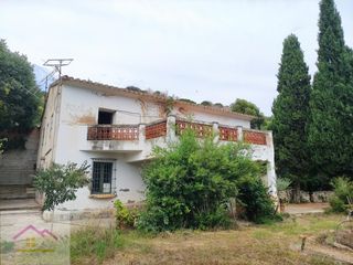 Masia a Partida Magdalena