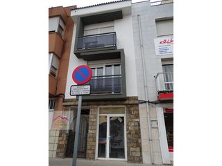 House in Plaza juan vilanova 26. Casa construida en el año 2016 para terminar