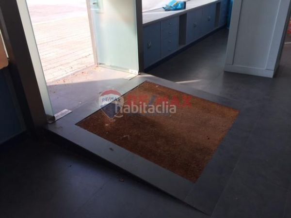 Foto 03742123-d068-48d5-a8a1-d487f9e6bb80. Local comercial a O Castro Vigo