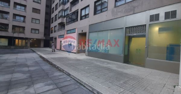 Foto 1d9fa000-4ad8-4f8c-a7a2-019deed09b04. Local comercial a O Castro Vigo