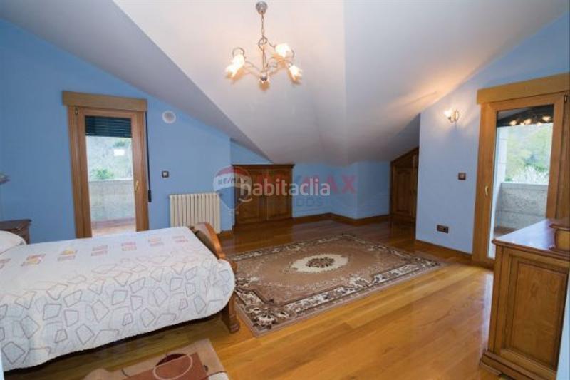 Foto 0aae0ec1-1125-4778-8a4f-91c80b9ac6b1. Chalet mit heizung parking in Moaña