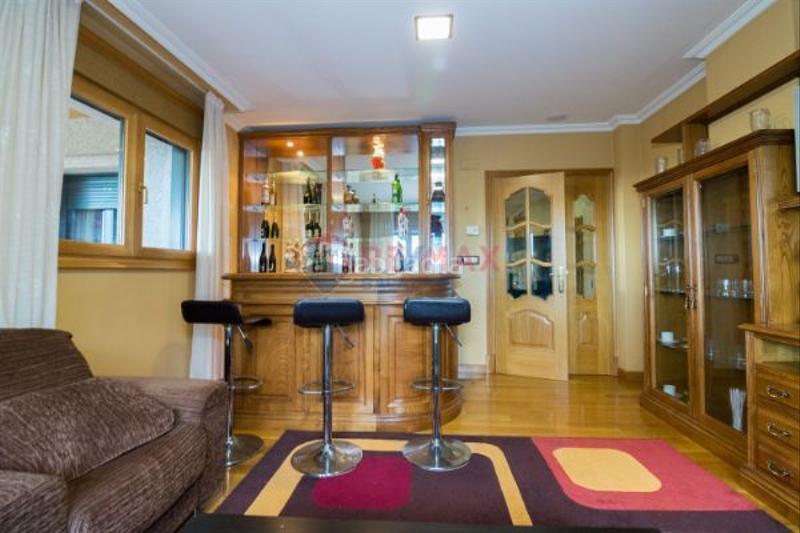 Foto 3d523ee1-6bc7-4339-921a-4c3c72bc1899. Chalet mit heizung parking in Moaña