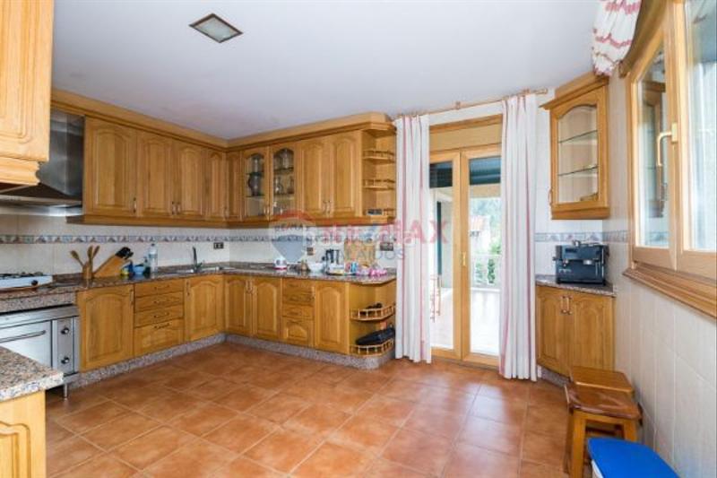 Foto 4857d160-25be-4636-9ef7-6a7b38079696. Chalet mit heizung parking in Moaña