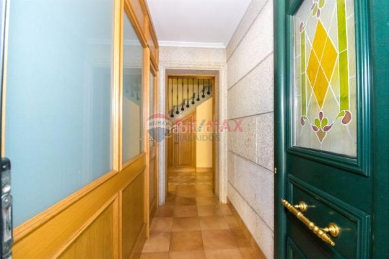 Foto 96590825-d6fd-4bb8-a5ee-863d1487b65f. Chalet mit heizung parking in Moaña