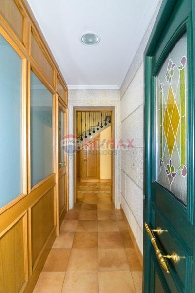 Foto a7dcfef4-214e-43be-adf3-36bd6dfacb88. Chalet mit heizung parking in Moaña