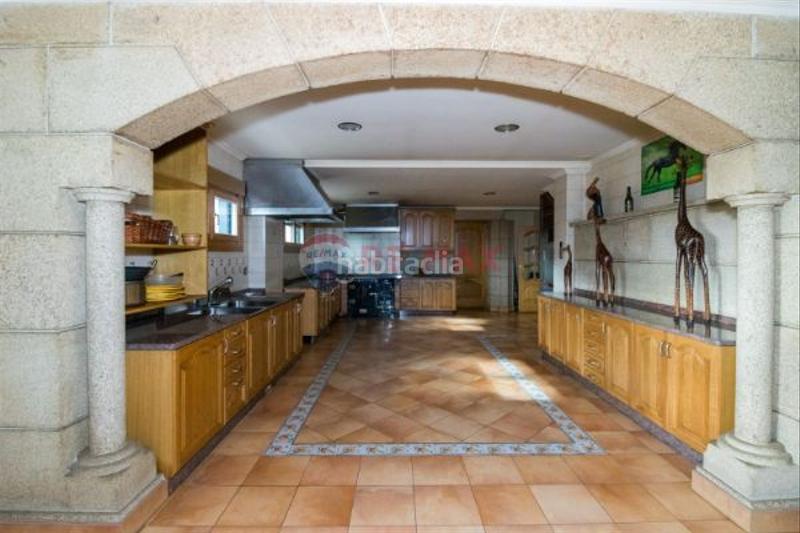 Foto b11df7fa-da4e-4b60-92a0-3e5e003710ed. Chalet mit heizung parking in Moaña