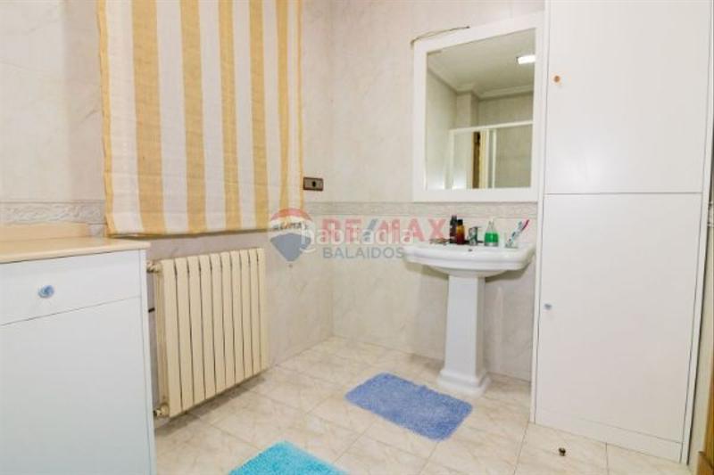 Foto ba3b2d3c-f730-4b3d-a453-c017e90fc79c. Chalet mit heizung parking in Moaña