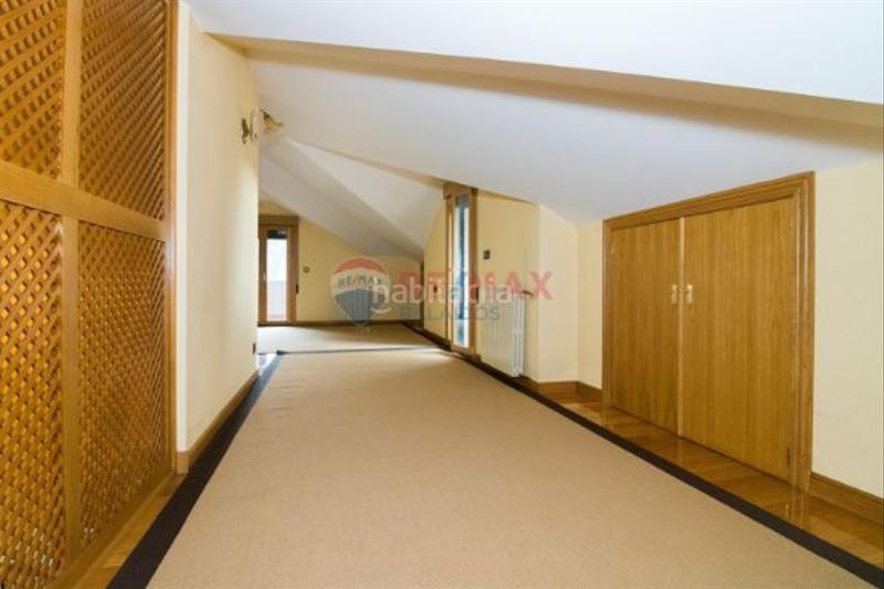 Foto bcbff519-06ee-4dd3-b0a8-d8326e9fe947. Chalet mit heizung parking in Moaña