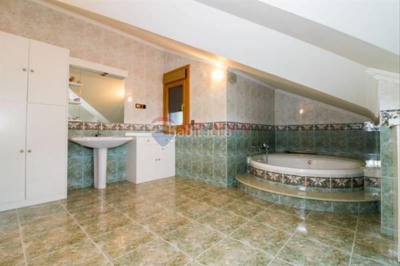 Foto f62640d1-7366-4447-b466-b546d54655f0. Chalet mit heizung parking in Moaña