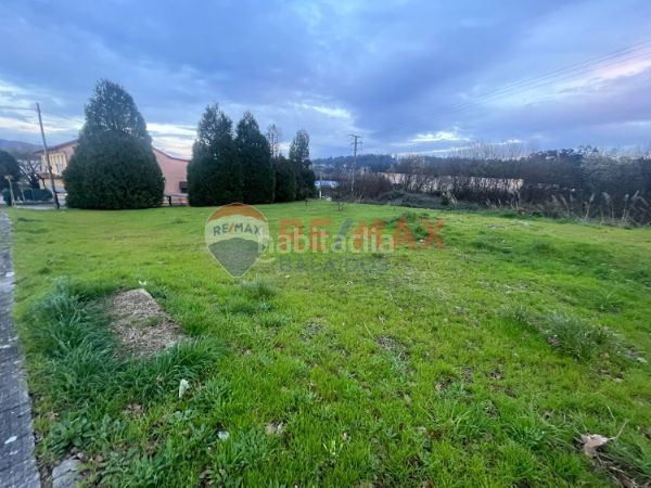 Foto 2494e020-9207-4c78-b37e-82229849b7a1. Edifici a Porriño (O)