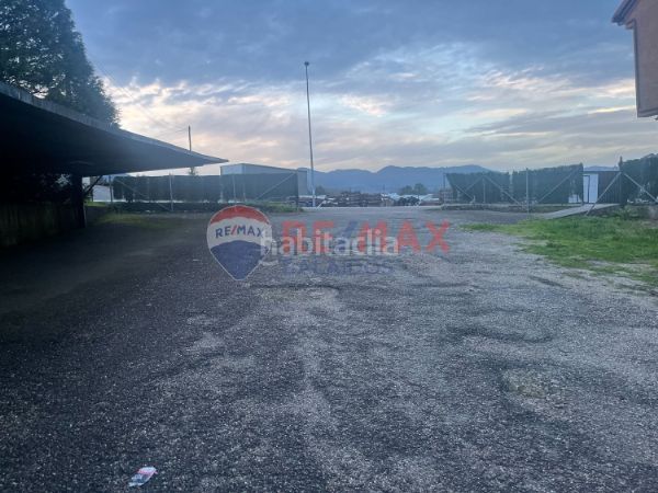 Foto aea667a8-de27-478a-86f2-f10225bb8d94. Edifici a Porriño (O)