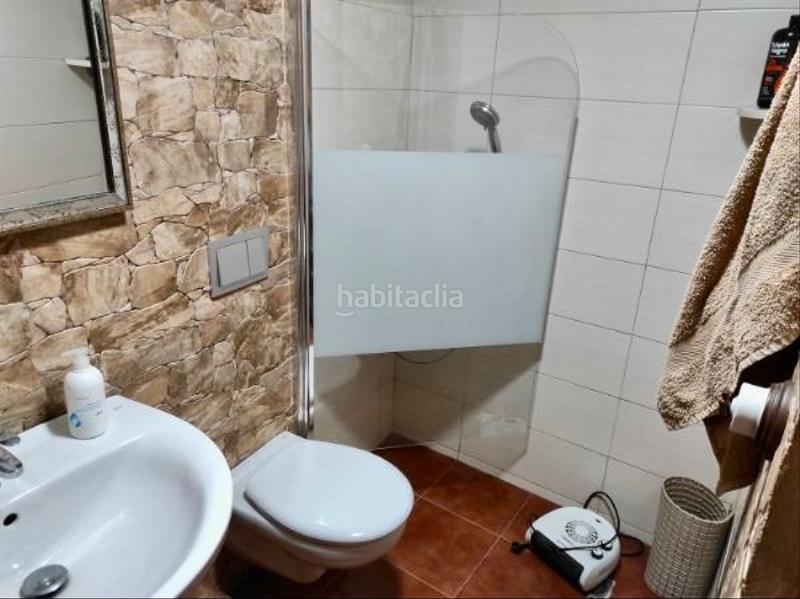Foto a7798c0e-e327-42f1-a089-92ce22f8ec2a. Xalet amb aparcament a Sober