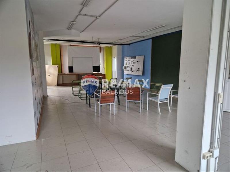 Foto e34a4480-31f2-4895-8d54-320907614462. Bâtiment à usage industriel dans Cabral - Candeán Vigo