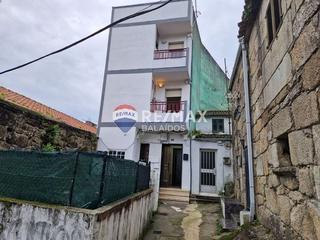 Édifice  Rúa busto de abaixo