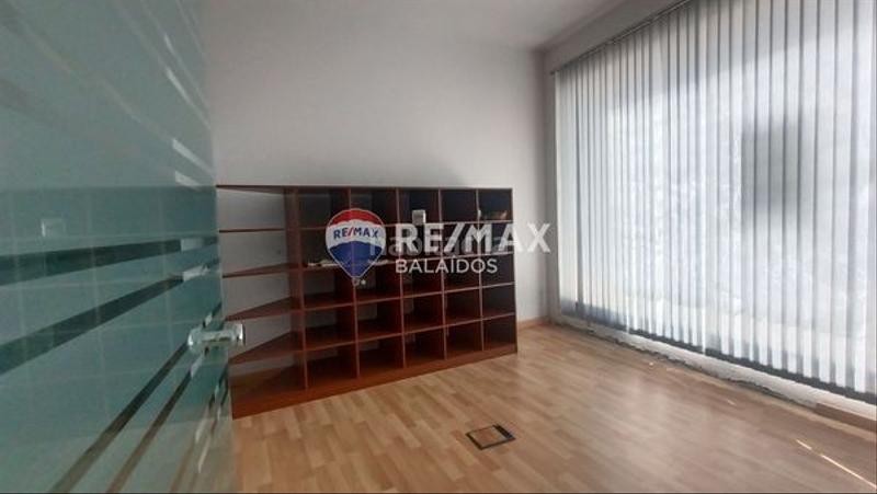 Foto 13bdab66-687f-41d5-b94f-516ffb3d446f. Local comercial a travesía de Vigo - san xoán Vigo