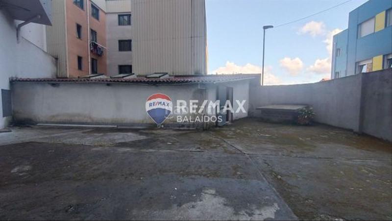 Foto 46bf74cb-8caf-4517-bfa3-24d476fdb68f. Local comercial a travesía de Vigo - san xoán Vigo