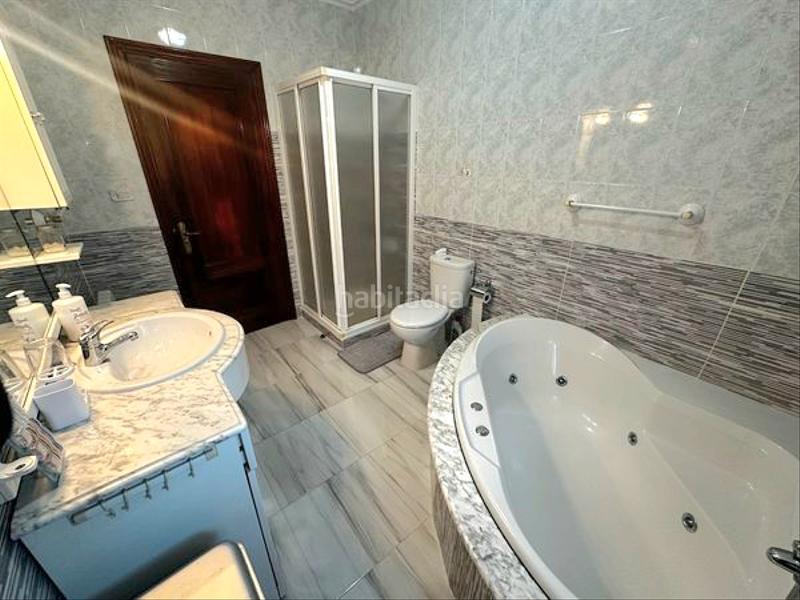 Foto 2933f555-120b-42f5-8ca9-d0b117416158. Haus mit parking in Moaña