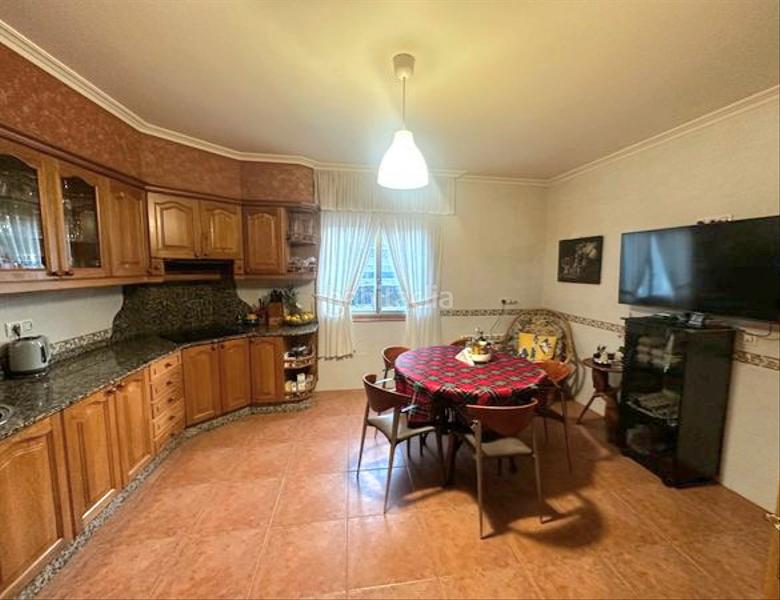 Foto 57daf8cb-bbbe-47d8-8202-9d834a479d59. Haus mit parking in Moaña