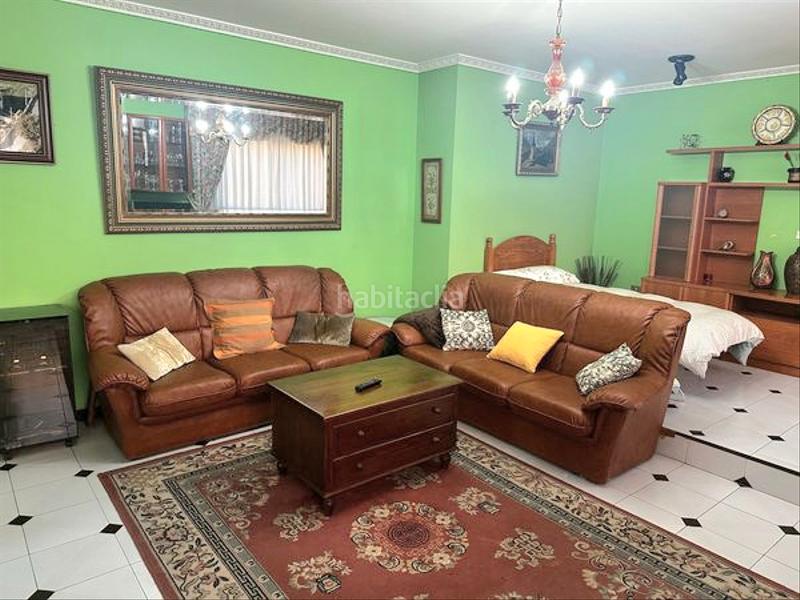 Foto ae8f163a-7949-410b-83b6-7a14ce715fc8. Haus mit parking in Moaña